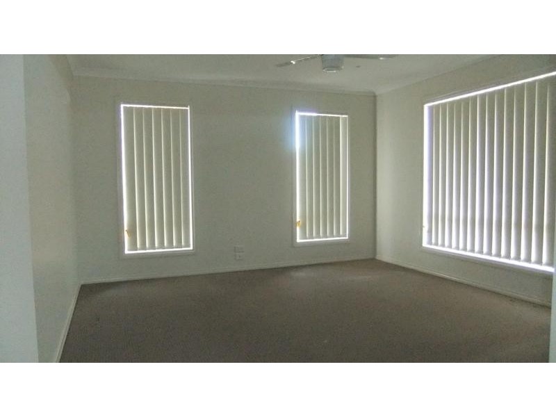 34 Barmera Way, Truganina VIC 3029