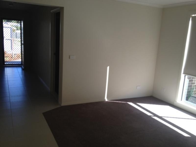 38 Algerd Way, Pakenham VIC 3810