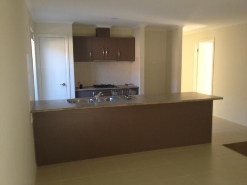 38 Algerd Way, Pakenham VIC 3810