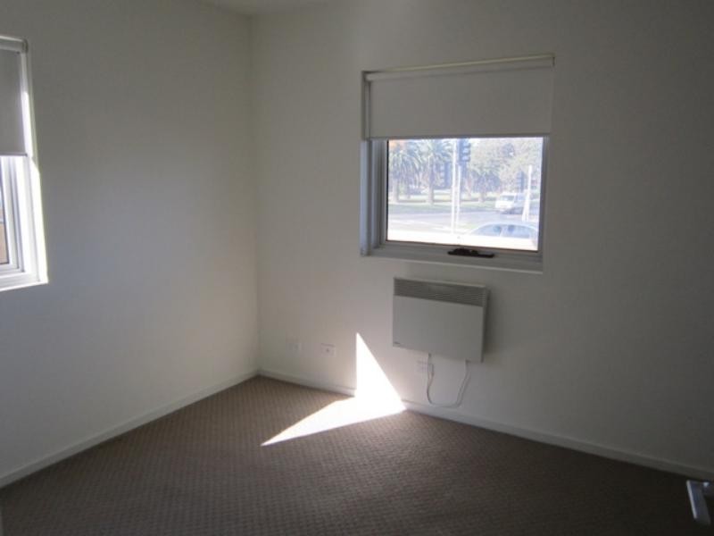 61 Ladybird Cres, Point Cook VIC 3030