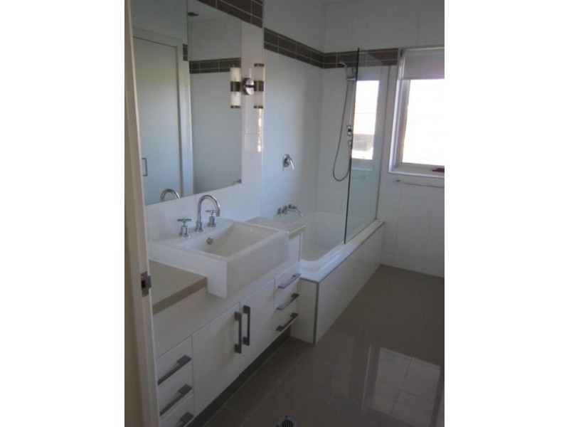 61 Ladybird Cres, Point Cook VIC 3030