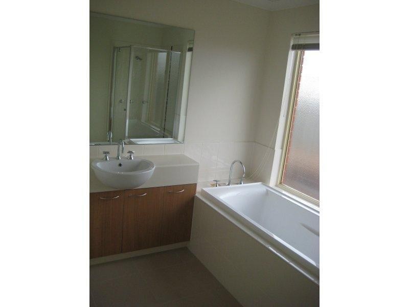 12 Colby Lnk, Derrimut VIC 3030