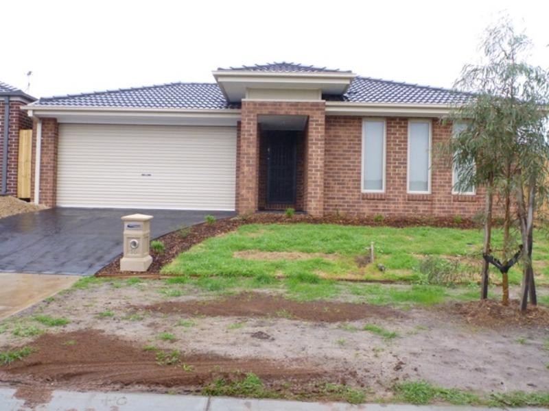 10  Maiden Dr, Sunbury VIC 3429