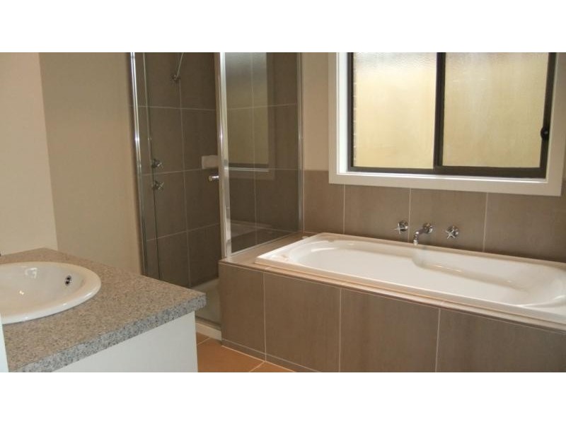 17 Botanical Dr, Truganina VIC 3029