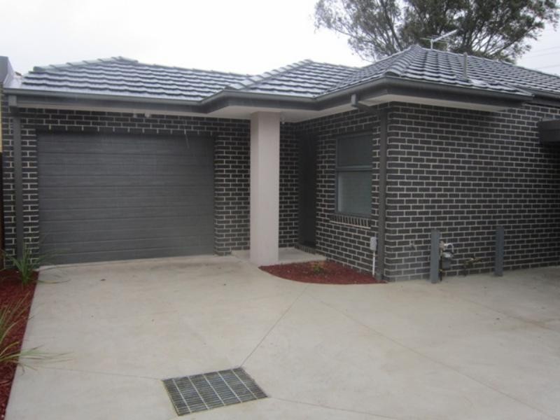 7 Turpentine Dr, Brookfield VIC 3338