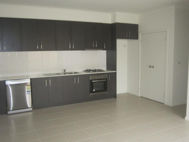 7 Turpentine Dr, Brookfield VIC 3338