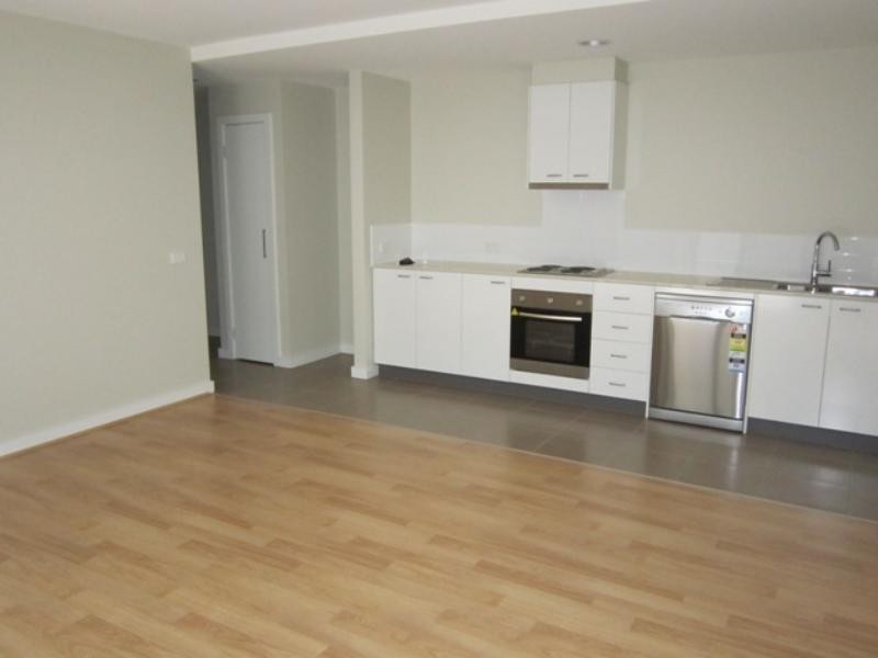 30 Tipperary Cct, Pakenham VIC 3810