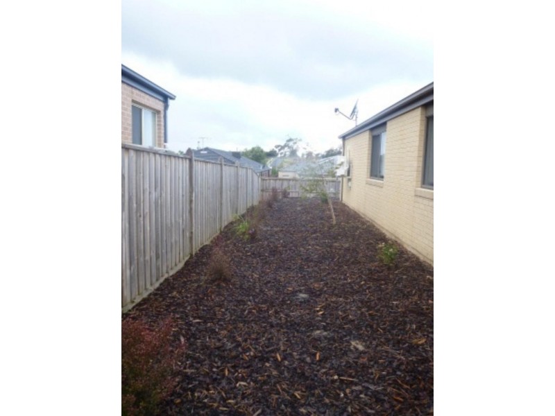 30 Tipperary Cct, Pakenham VIC 3810