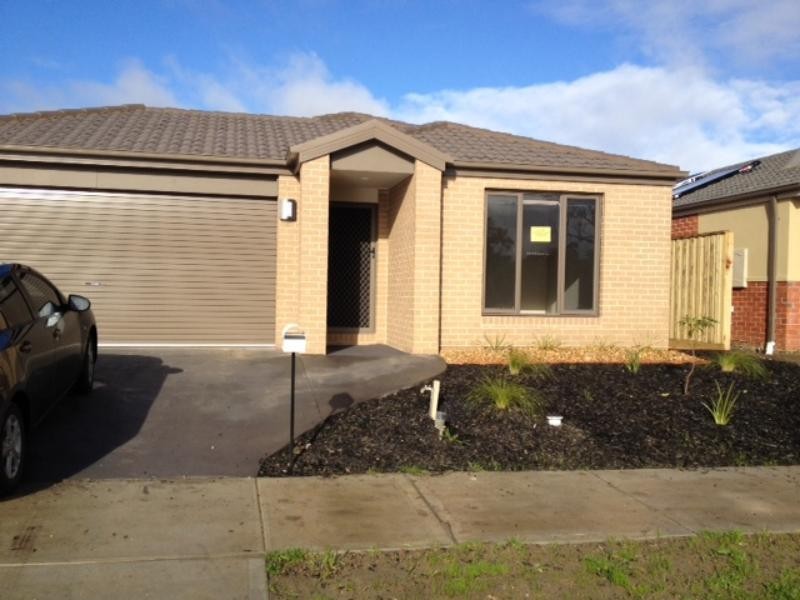 5 Stanhope  St, Pakenham VIC 3810