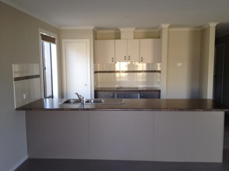 5 Stanhope  St, Pakenham VIC 3810