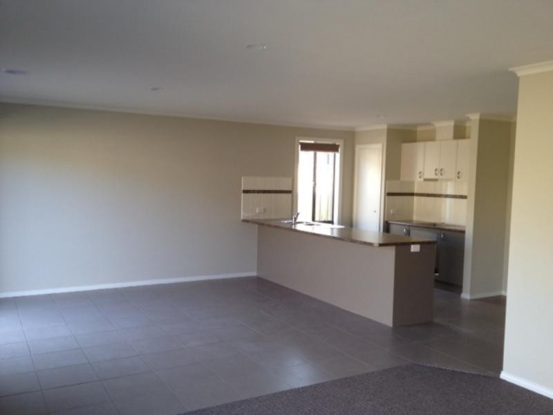 5 Stanhope  St, Pakenham VIC 3810