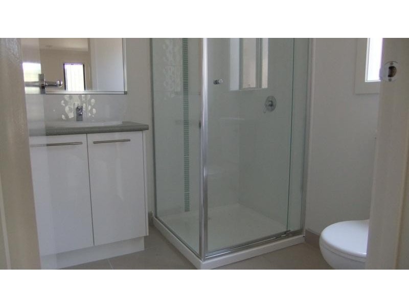 15 Ogle Way, Cranbourne North VIC 3977