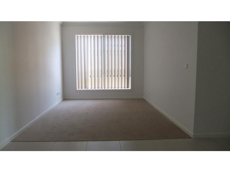 15 Ogle Way, Cranbourne North VIC 3977