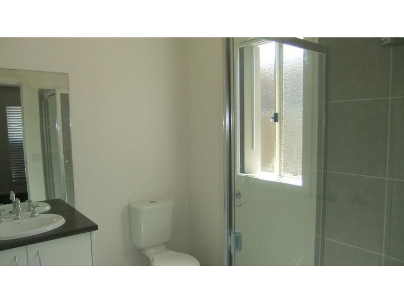 2 Waddywood Ct, Truganina VIC 3029