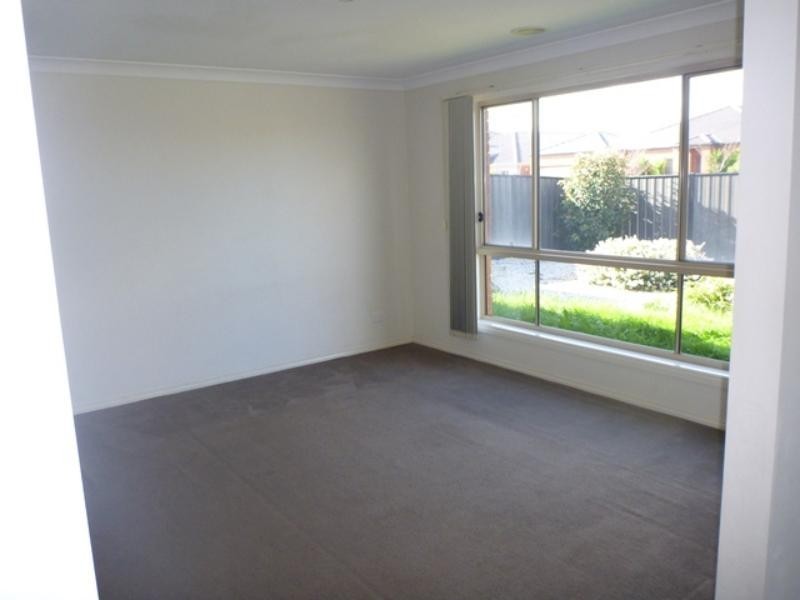 2  Dargy  Ambl, Point Cook VIC 3030