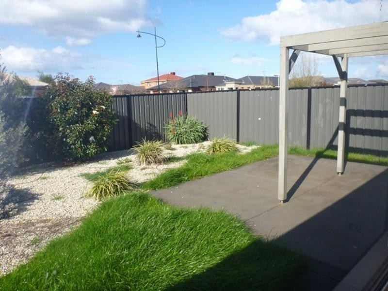 2  Dargy  Ambl, Point Cook VIC 3030