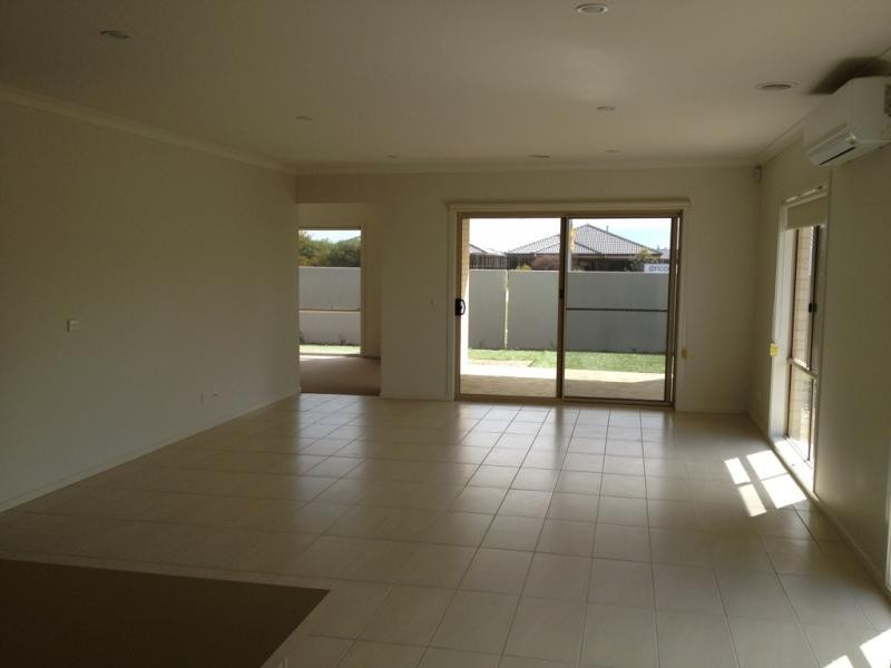 33 Jardine  Ct, Sandhurst VIC 3977