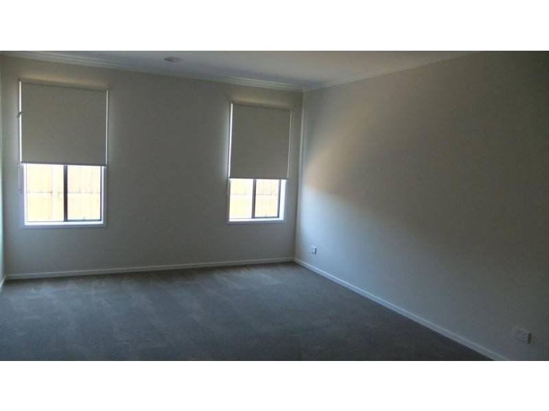 2 Reefton Ct, South Morang VIC 3752