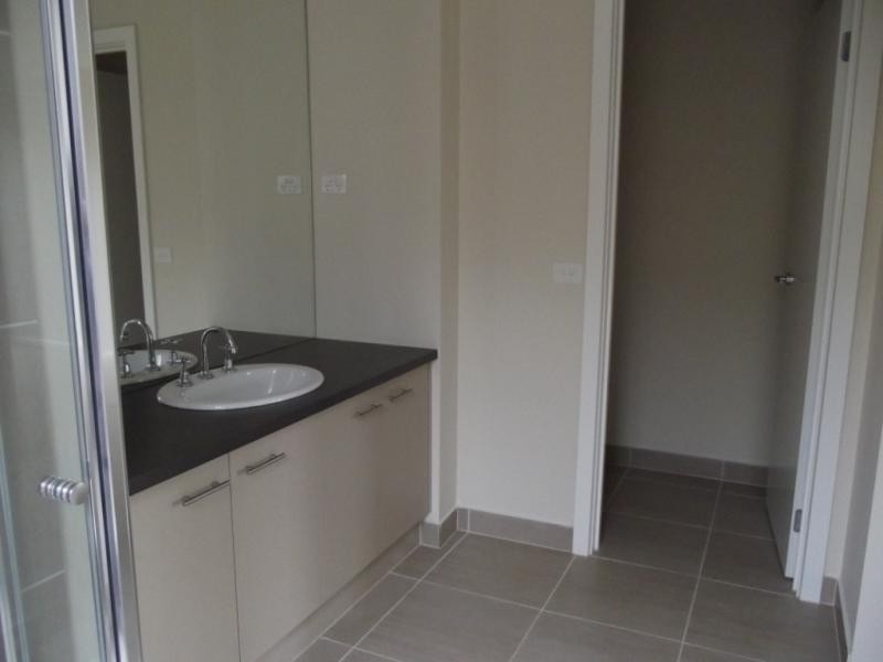 6 Leatherwood Dr, Doreen VIC 3754