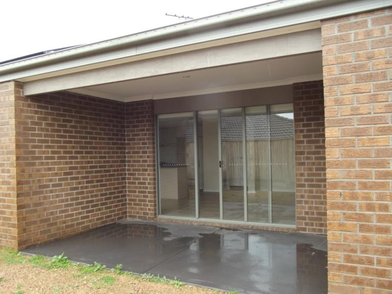 6 Leatherwood Dr, Doreen VIC 3754