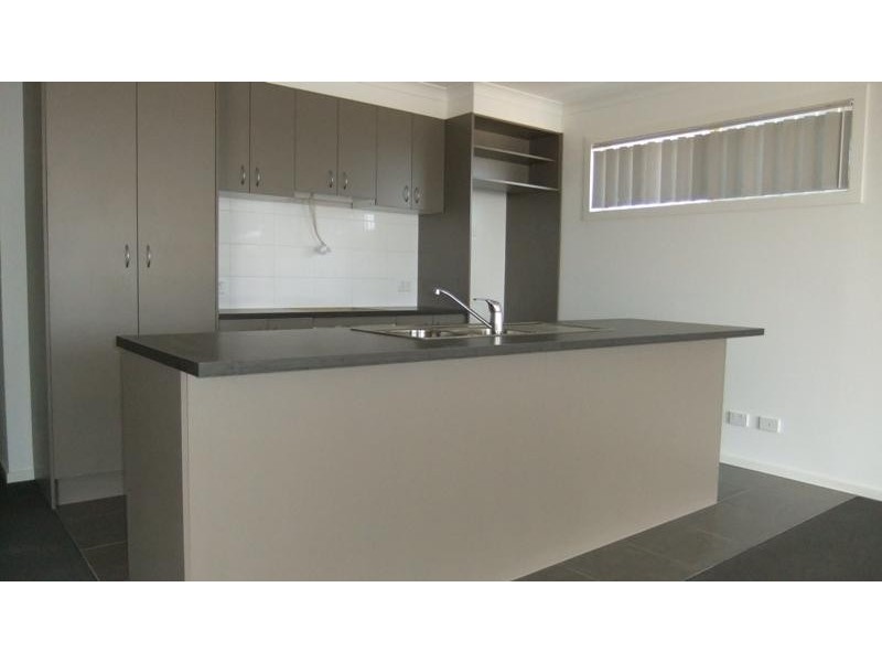 11 Foothills St, Doreen VIC 3754