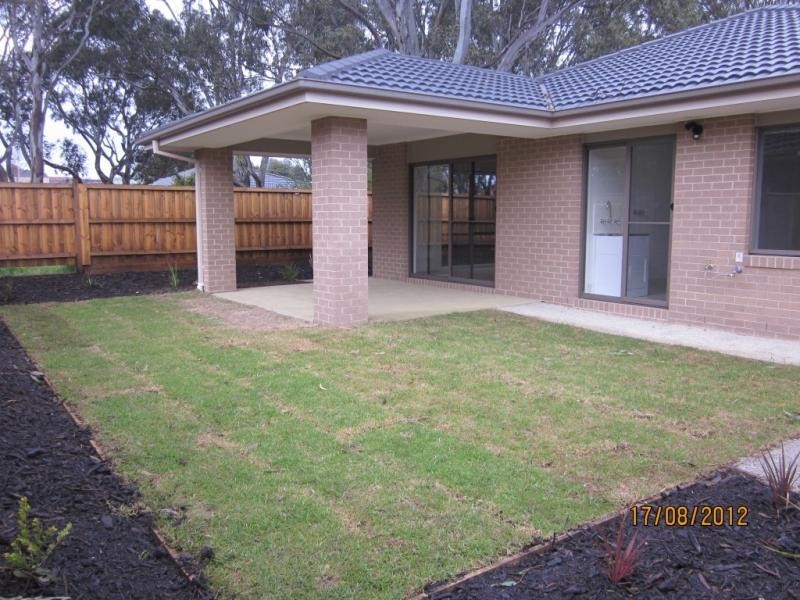 5 Yarra Pl, Sandhurst VIC 3977