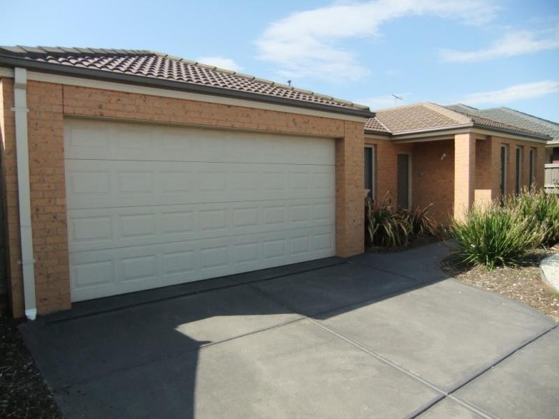 6 Banilla  Cl, Point Cook VIC 3030