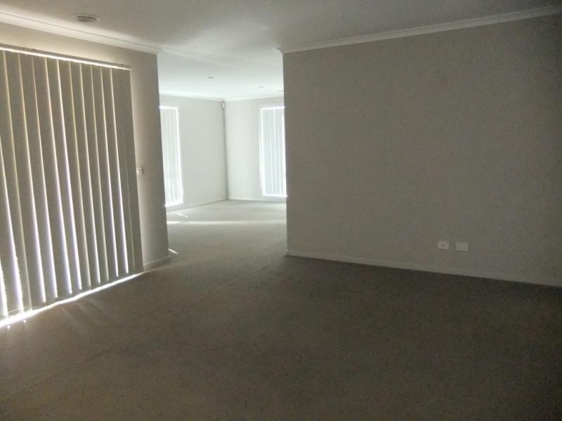 6 Banilla  Cl, Point Cook VIC 3030