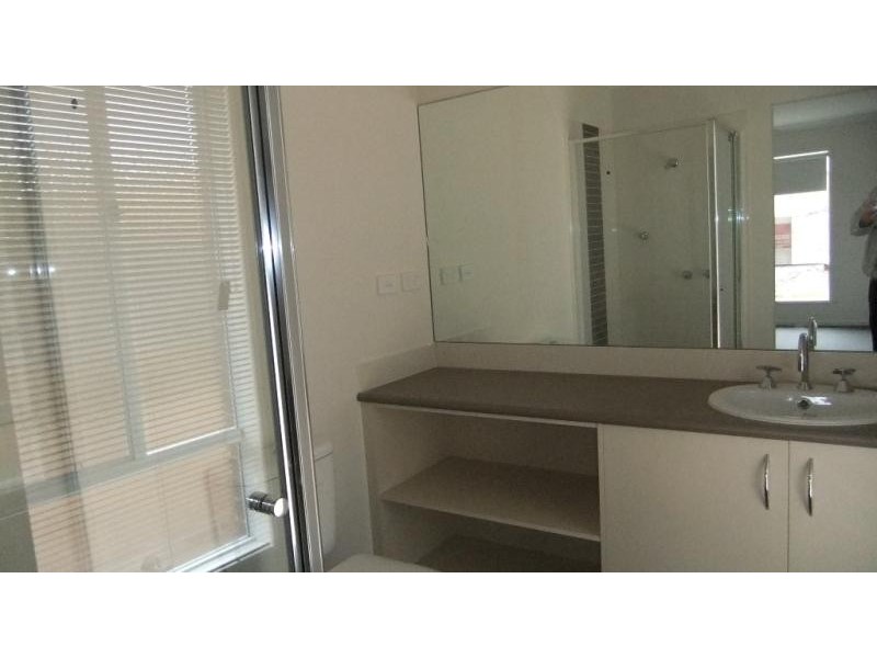 2 Raine  Ct, Sunbury VIC 3429