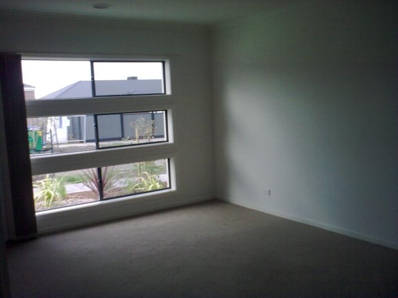 3 Brambuk Ave, Craigieburn VIC 3064