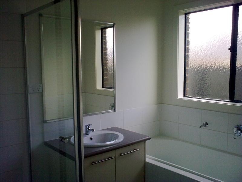 3 Brambuk Ave, Craigieburn VIC 3064