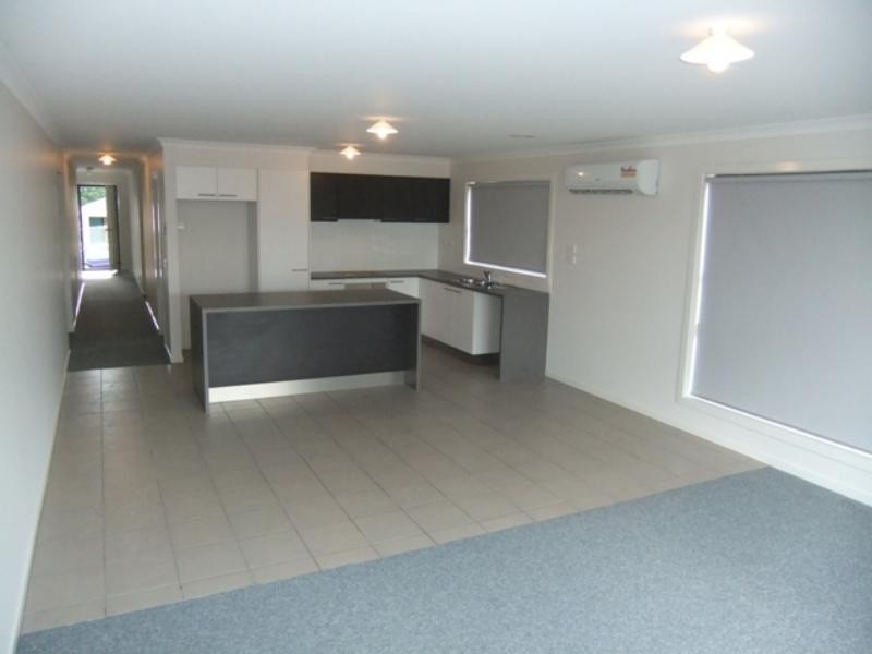 31 Ferris St, Sunbury VIC 3429