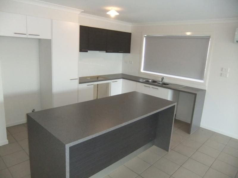 31 Ferris St, Sunbury VIC 3429