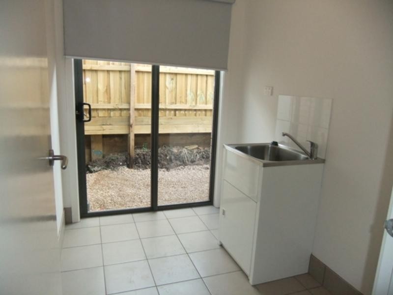 31 Ferris St, Sunbury VIC 3429