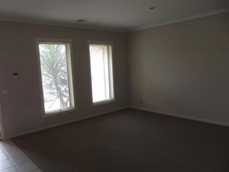 116 Sandhurst Bvd, Sandhurst VIC 3977