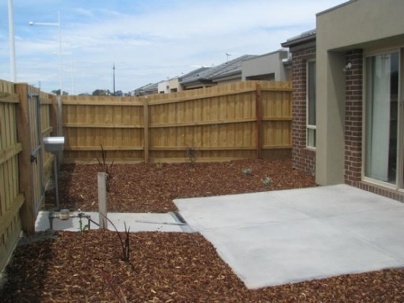 254 The Lakes  Bvd, South Morang VIC 3752