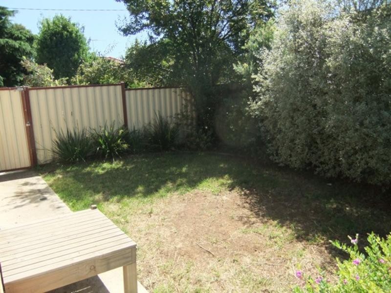 12 Greig St, Sunshine VIC 3020