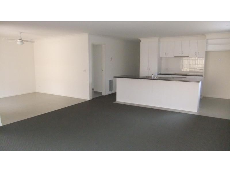 5 Kakadu  View, South Morang VIC 3752