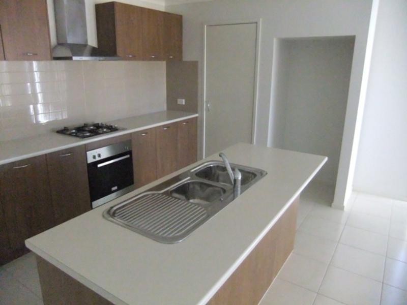 9 Endurance St, Doreen VIC 3754