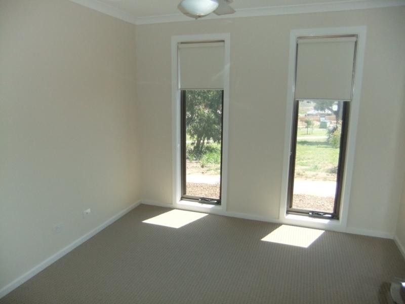 11 Gentle Wk, Doreen VIC 3754