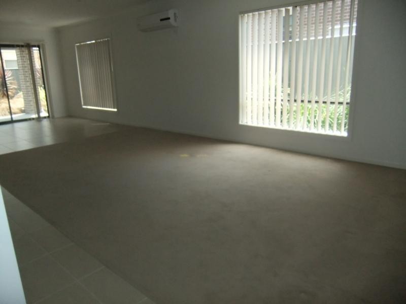 3 Brambuk Ave, Craigieburn VIC 3064