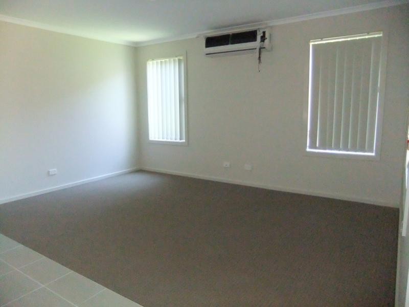 44 Dunraven Cres, Doreen VIC 3754