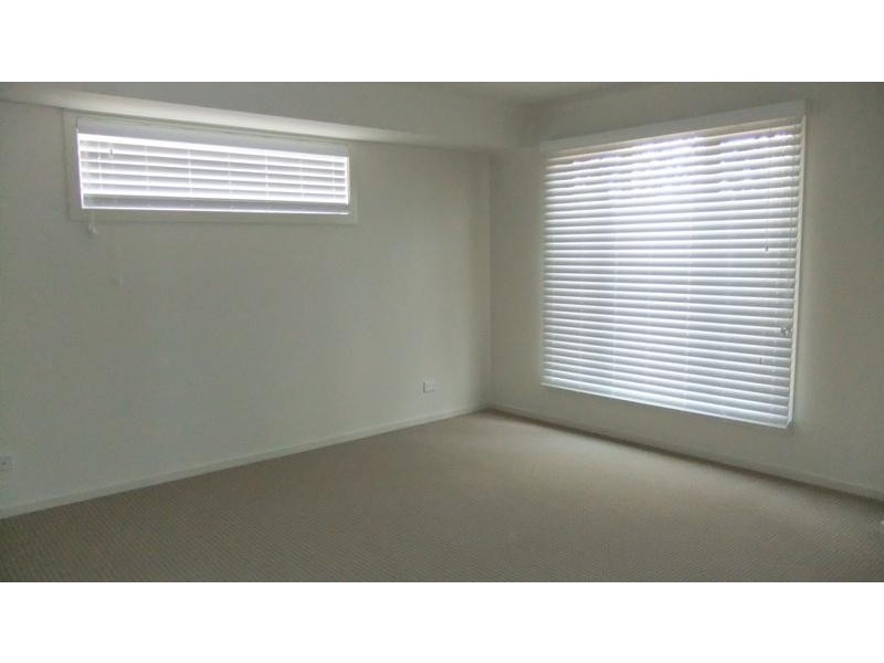 4 Harrie Pl, Doreen VIC 3754