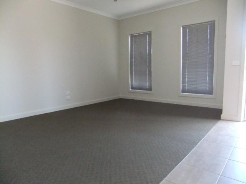 3  Daymar Cct, Craigieburn VIC 3064