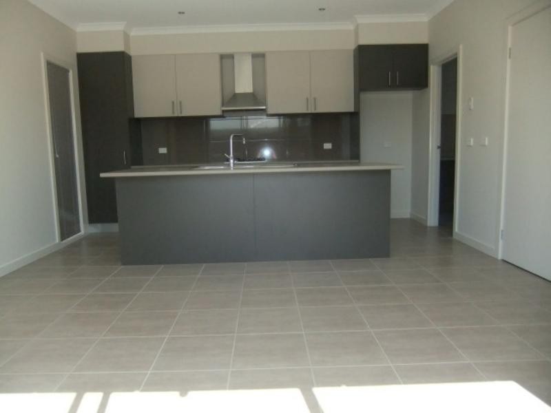 3  Daymar Cct, Craigieburn VIC 3064