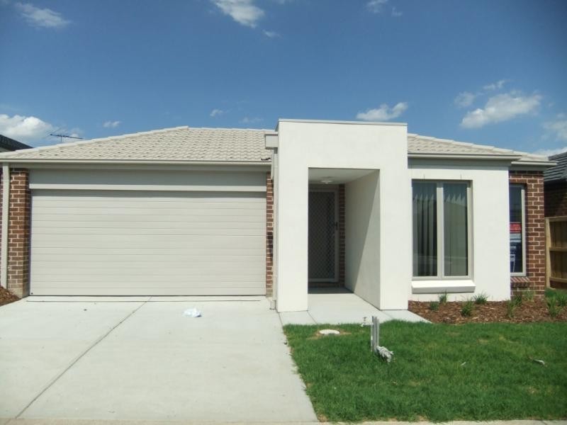44 Dunraven Cres, Doreen VIC 3754