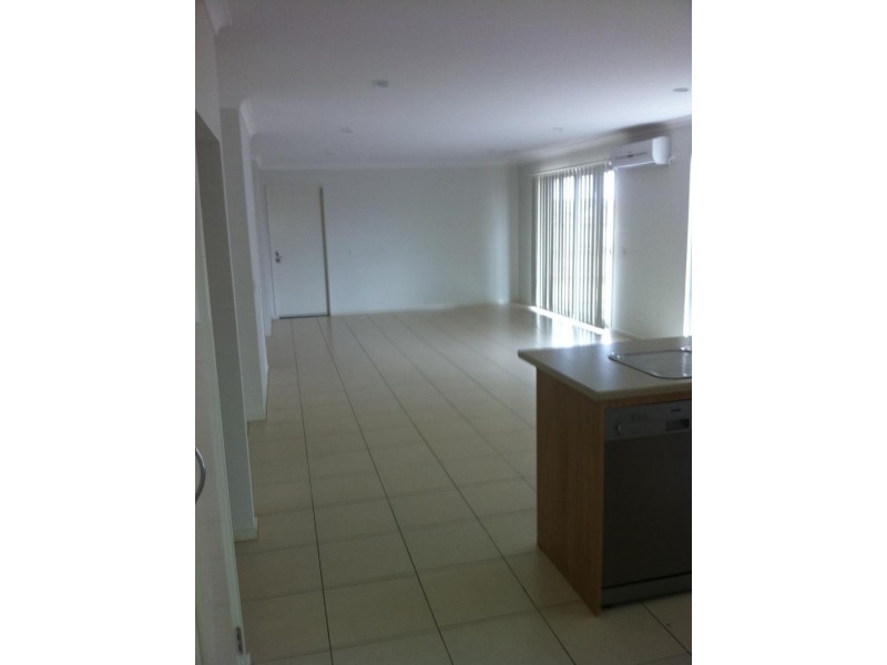 18 Hammock Dr, Doreen VIC 3754