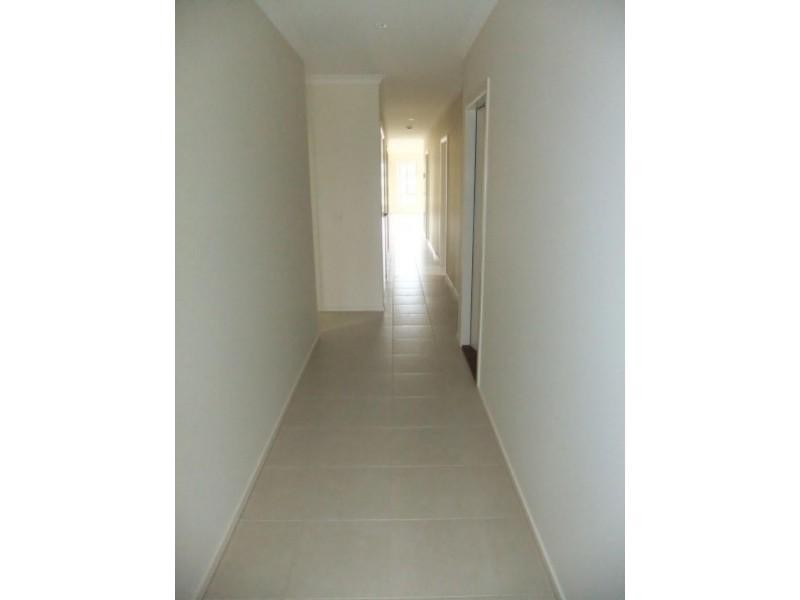 11 Normanby Ch, Sandhurst VIC 3977