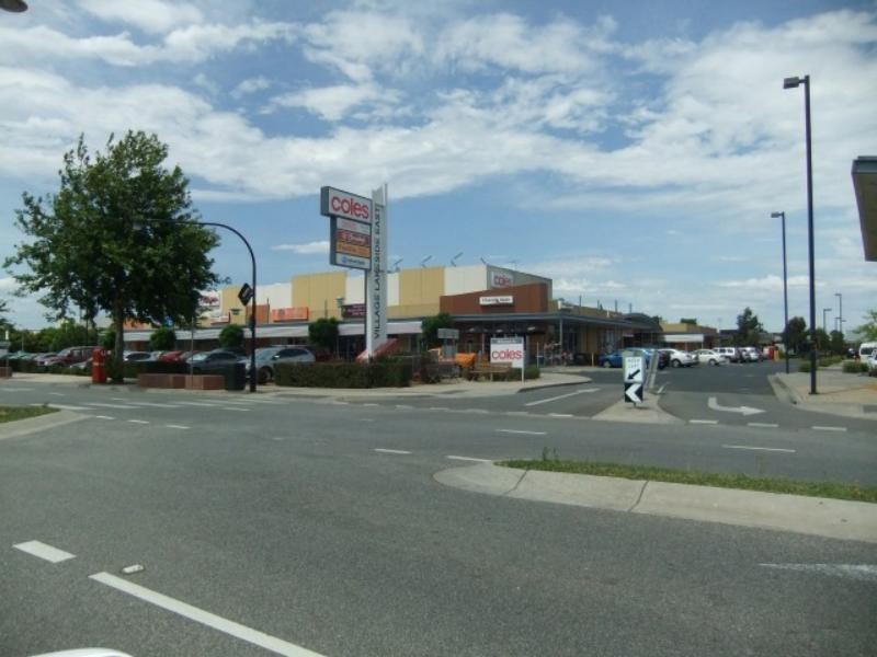 4/311 Howqua Pl, Pakenham VIC 3810