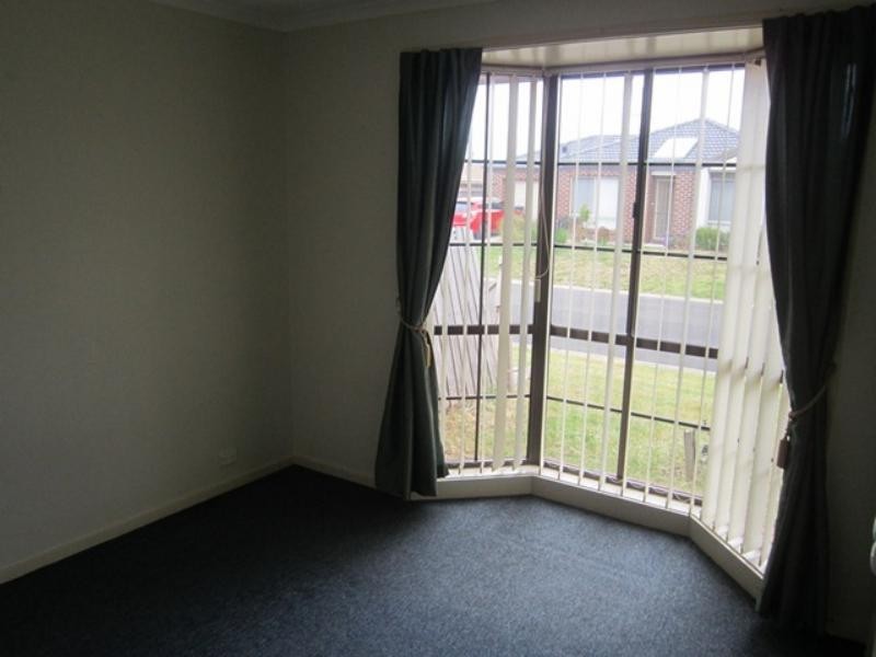 16 Maplehurst St, Hoppers Crossing VIC 3029